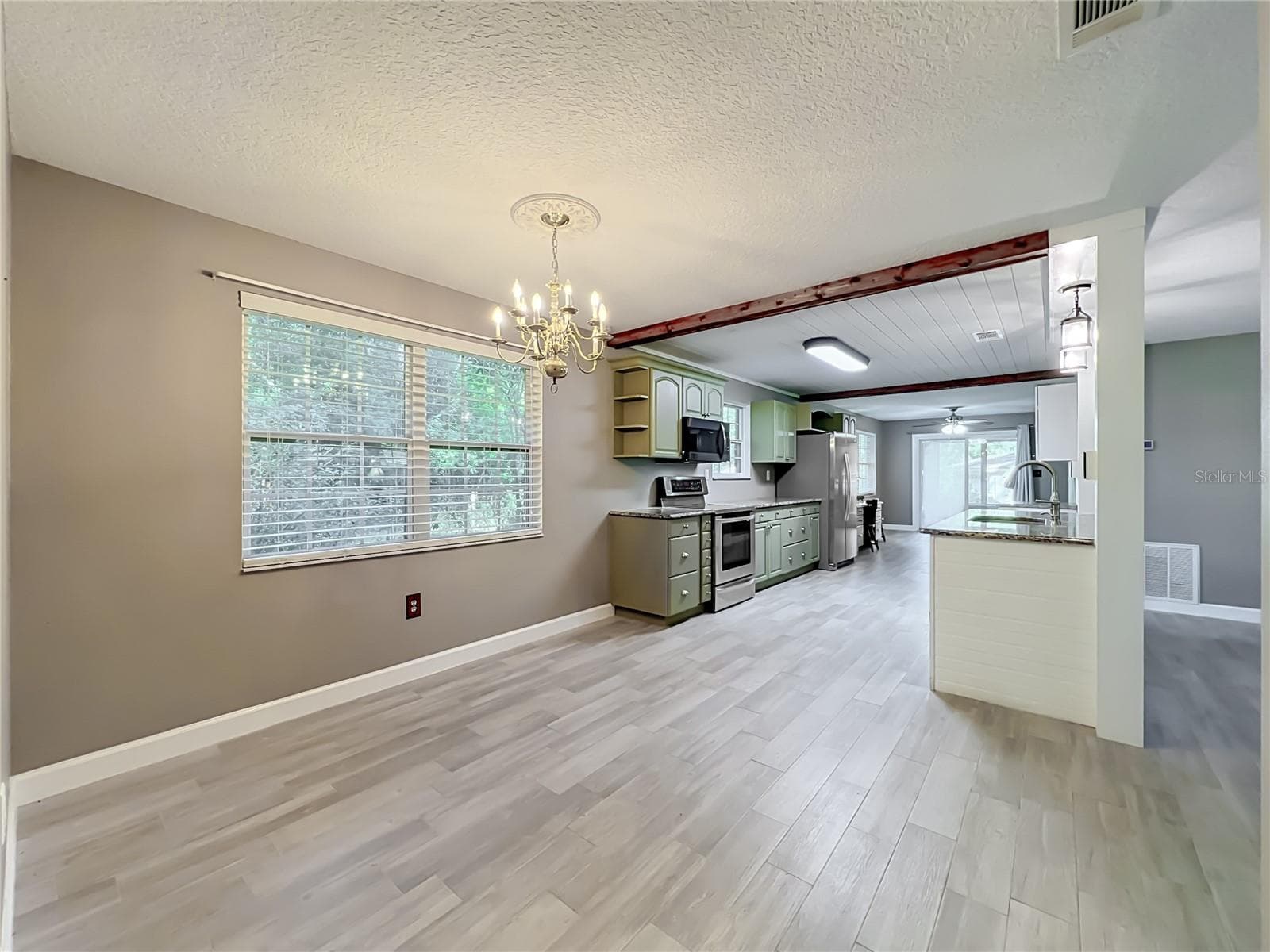 Single Family Residence at 35933 CLEAR LAKE CIR, EUSTIS, photo 19 of 58