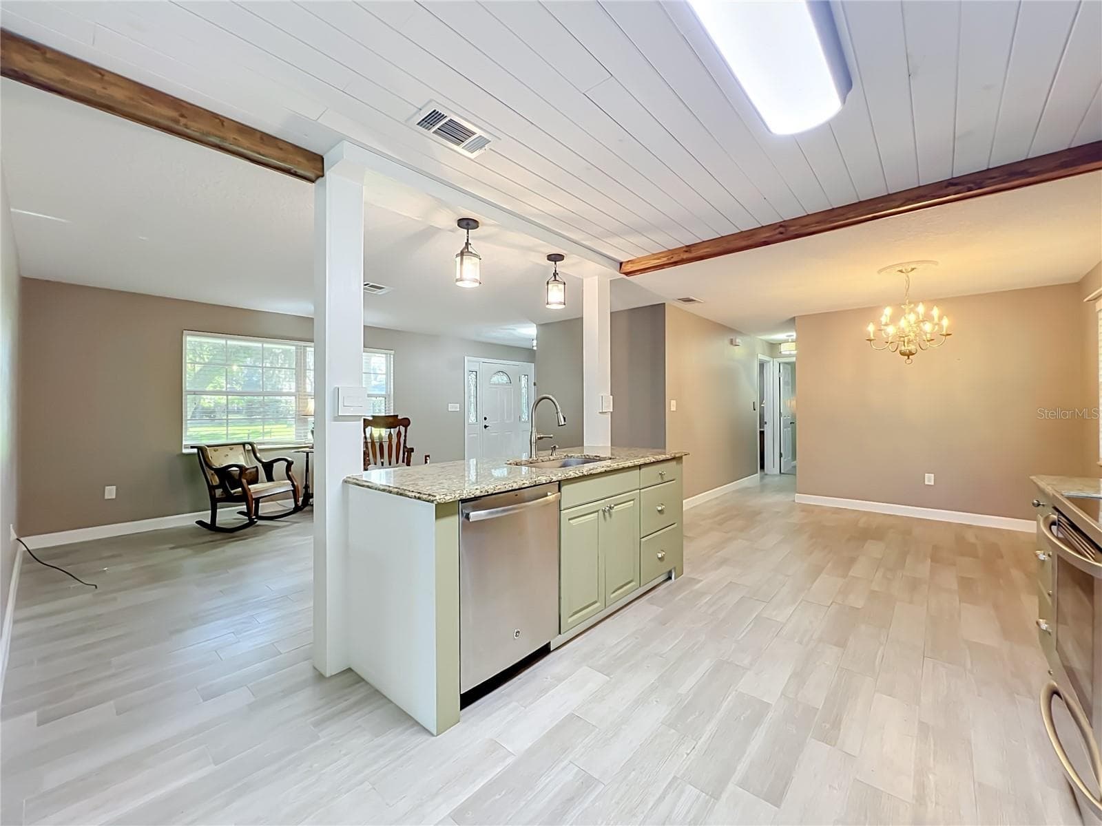 Single Family Residence at 35933 CLEAR LAKE CIR, EUSTIS, photo 23 of 58
