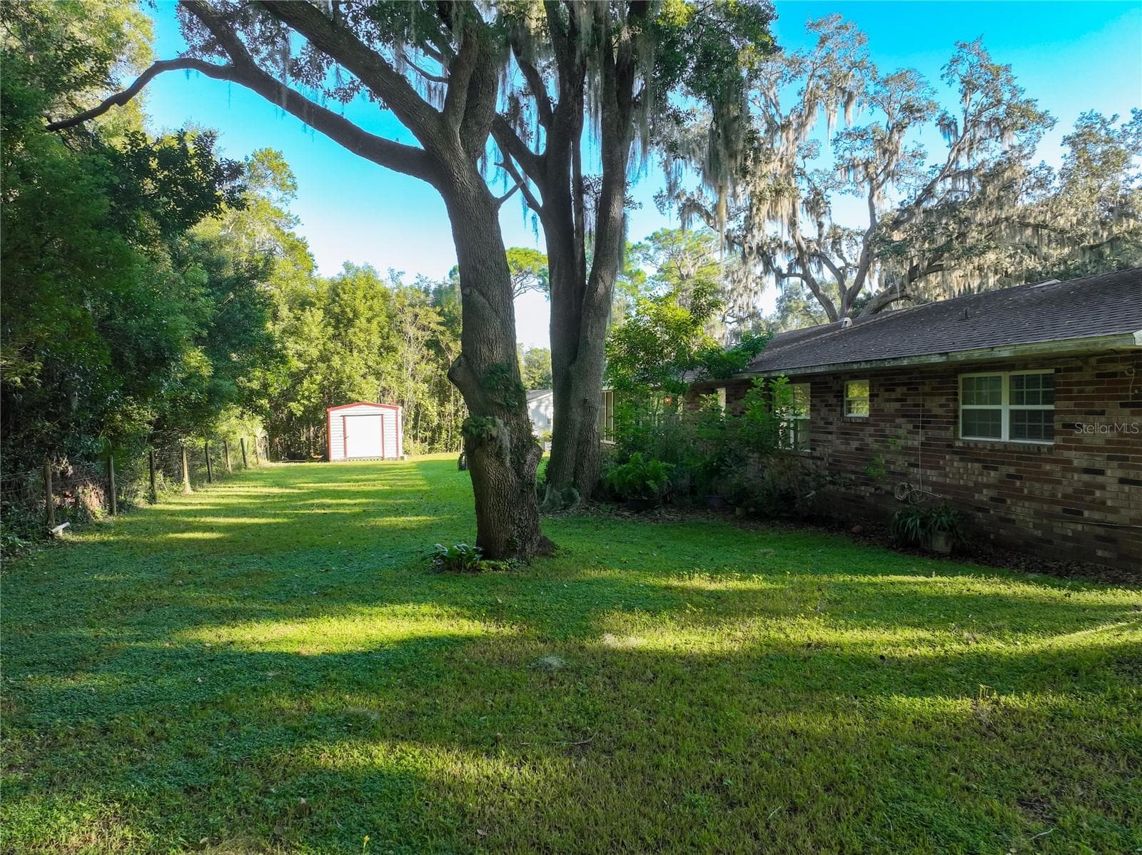 Single Family Residence at 35933 CLEAR LAKE CIR, EUSTIS, photo 52 of 58