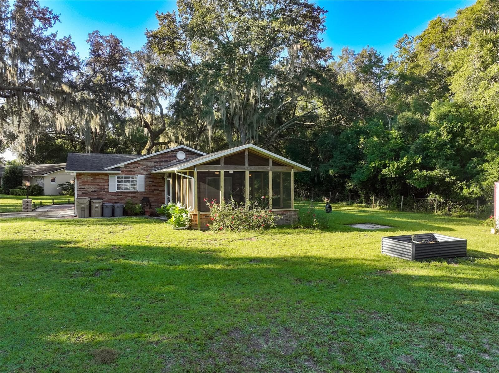 Single Family Residence at 35933 CLEAR LAKE CIR, EUSTIS, photo 53 of 58