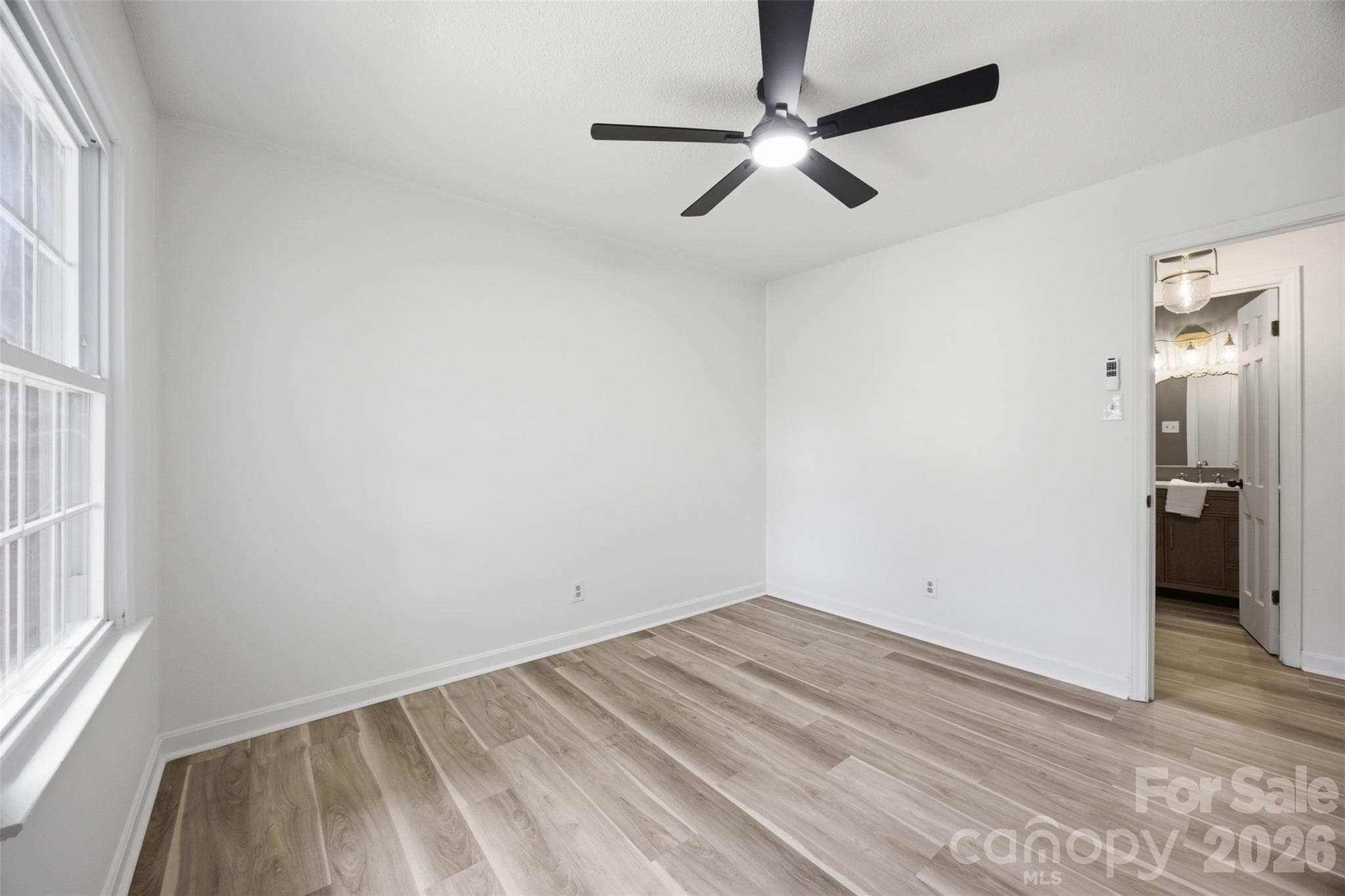 Single Family Residence at 3101 Canterberry Drive, Gastonia, photo 19 of 36