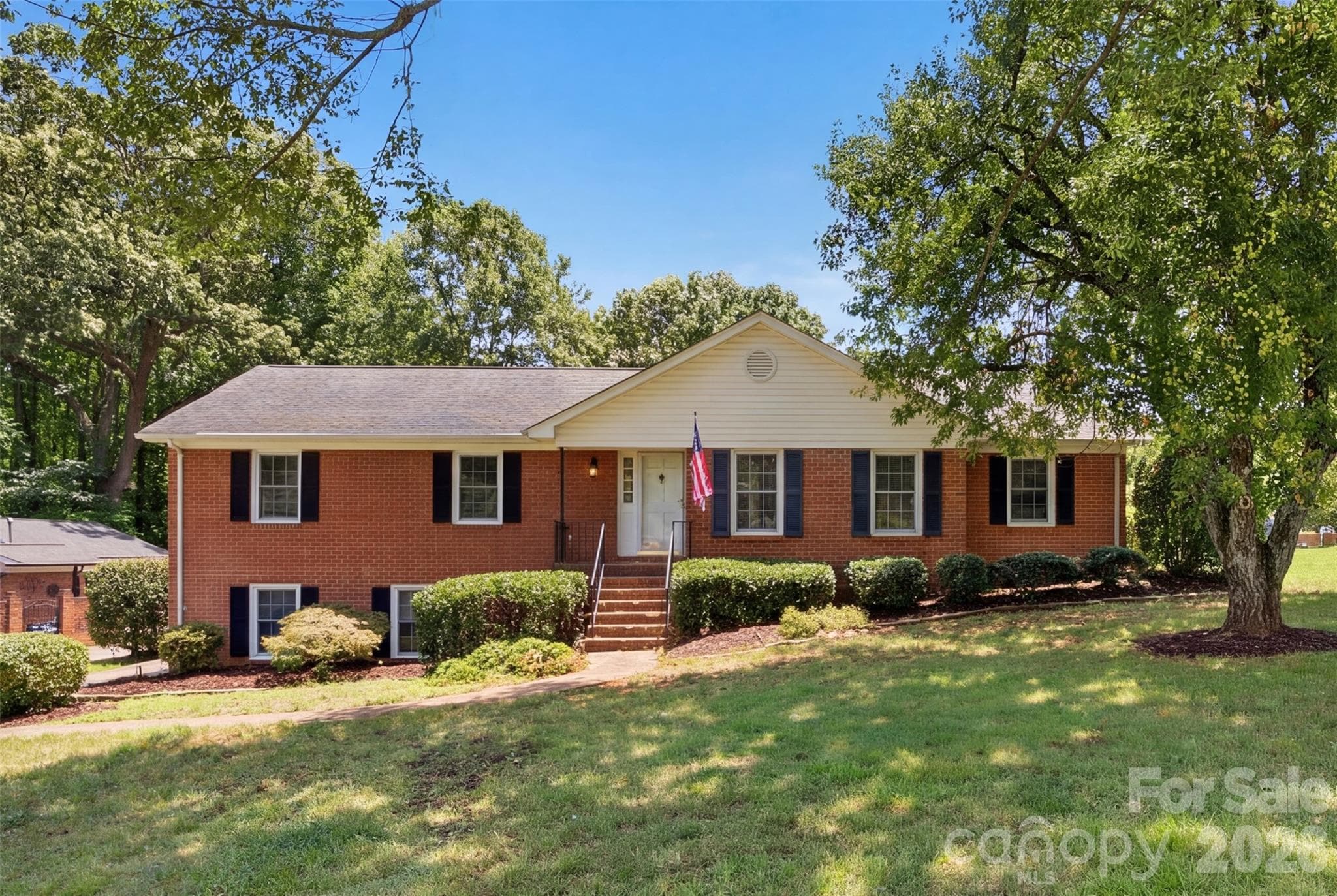 Single Family Residence at 3101 Canterberry Drive, Gastonia, photo 24 of 36