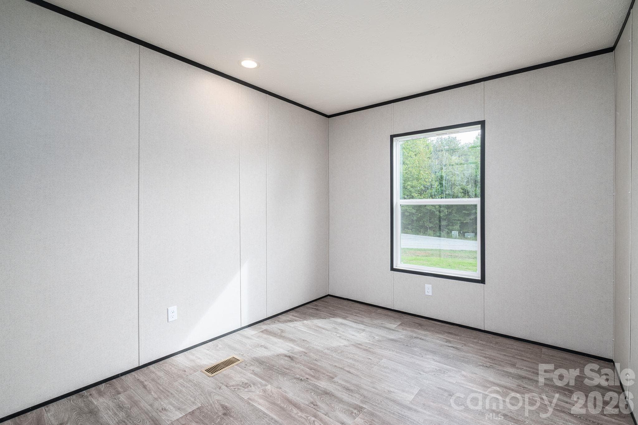 Bedroom 2 - 207 Grassy Field Court, Lawndale
