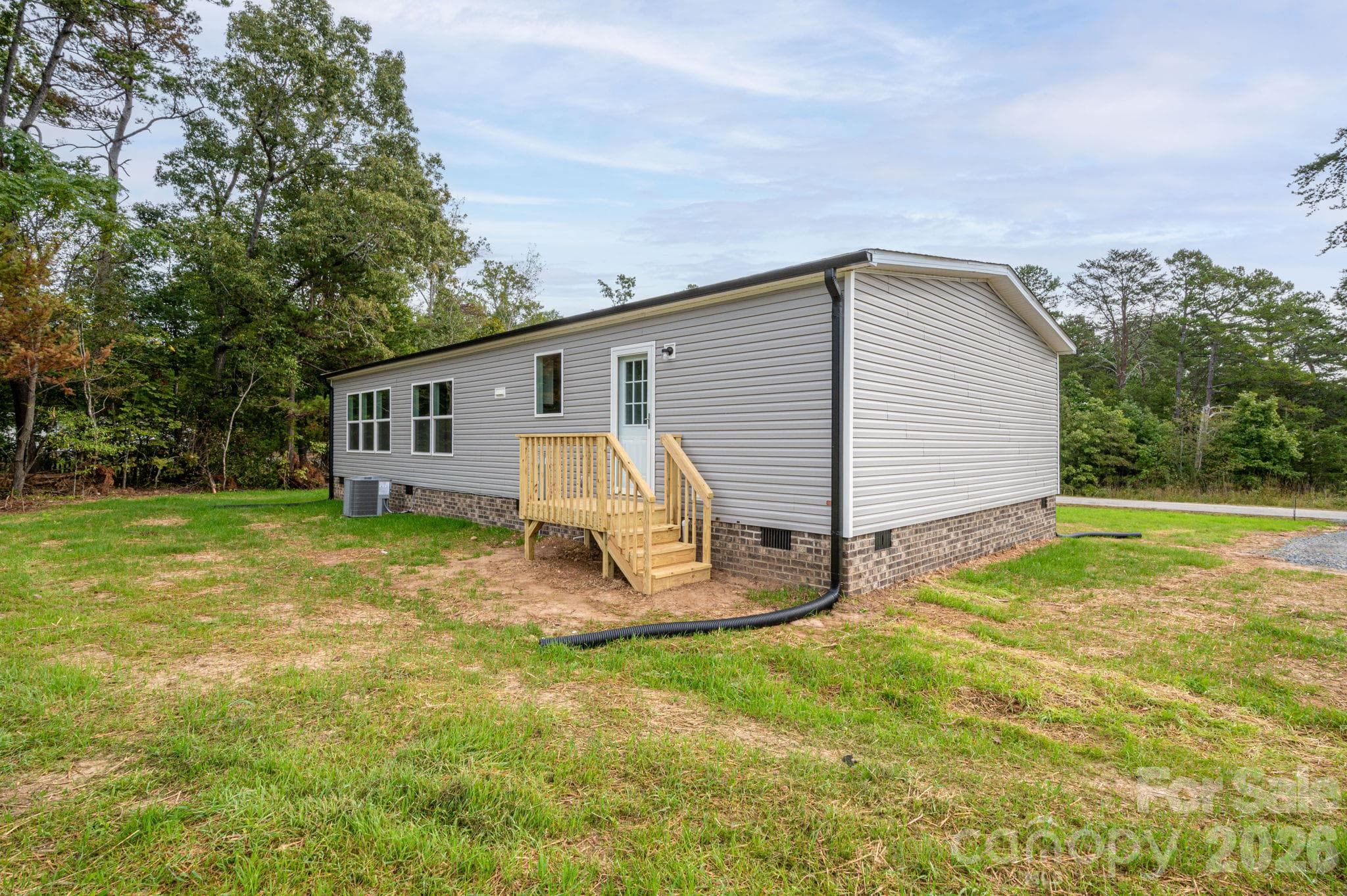 Single Family Residence at 207 Grassy Field Court, Lawndale, photo 34 of 43