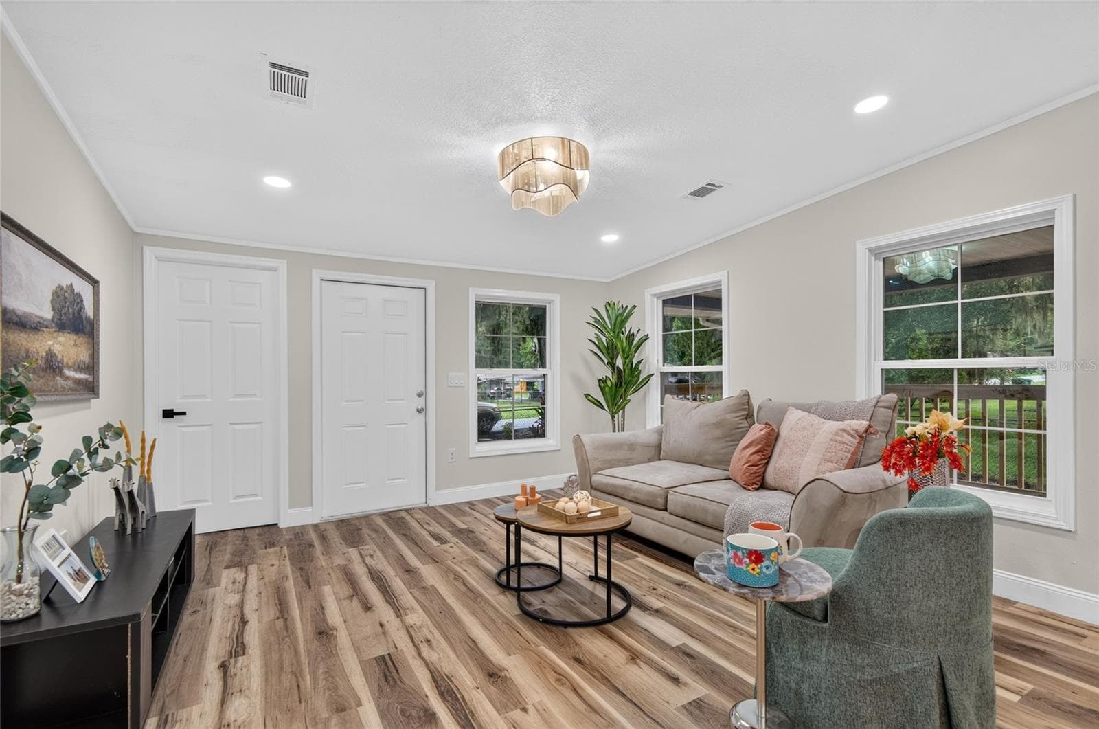 Single Family Residence at 210 C ST, BROOKSVILLE, photo 8 of 40