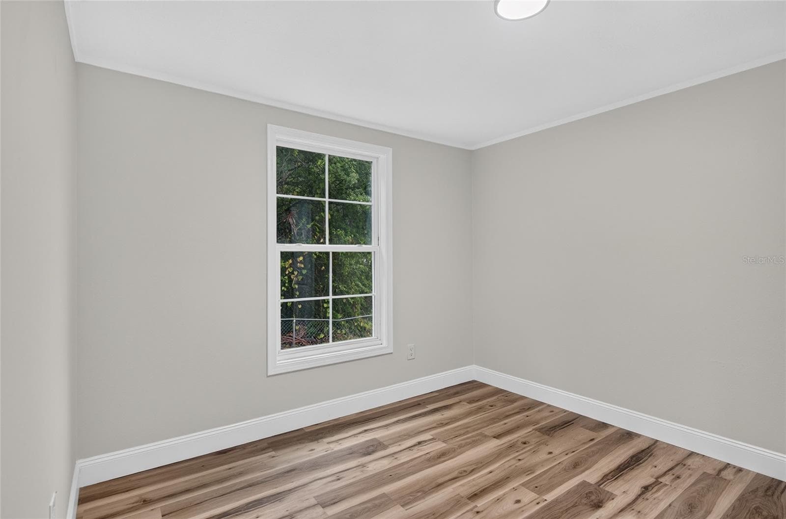 Single Family Residence at 210 C ST, BROOKSVILLE, photo 32 of 40
