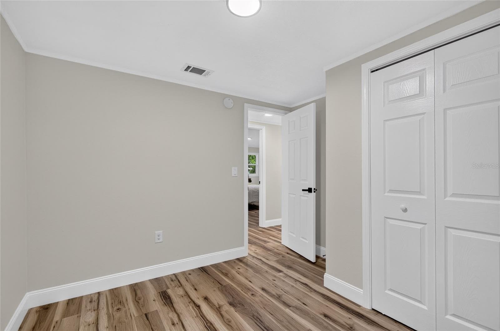 Single Family Residence at 210 C ST, BROOKSVILLE, photo 33 of 40