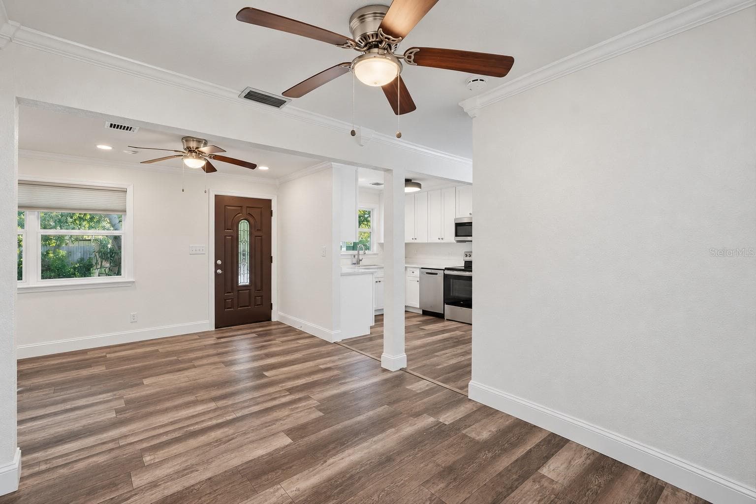 Single Family Residence at 5124 19TH ST N, ST PETERSBURG, photo 6 of 25