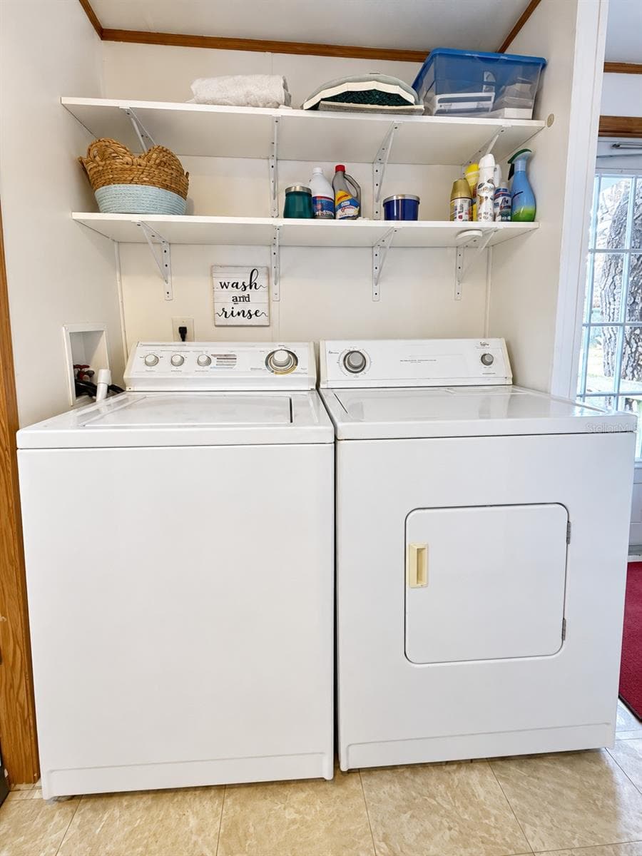 Washer and dryer - 1301 LIVE OAK PKWY, TARPON SPRINGS