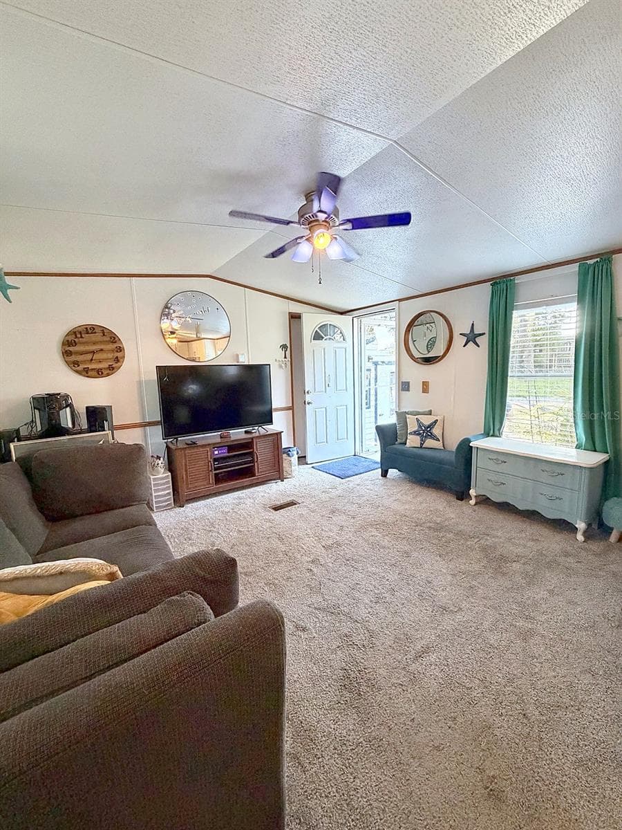 Living Room - 1301 LIVE OAK PKWY, TARPON SPRINGS