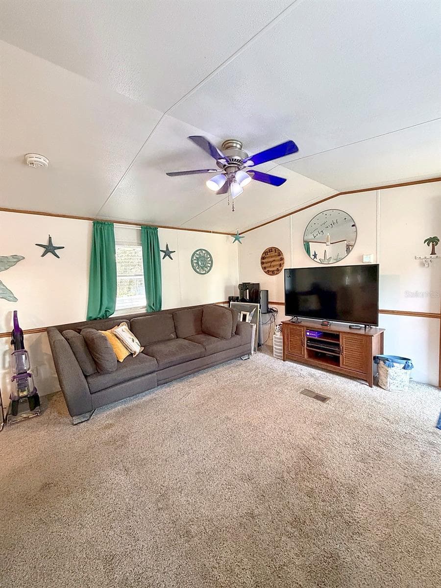 Manufactured Home at 1301 LIVE OAK PKWY, TARPON SPRINGS, photo 14 of 20