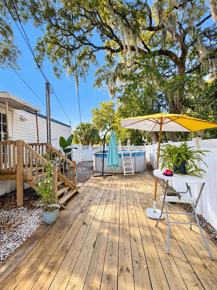 Manufactured Home at 1301 LIVE OAK PKWY, TARPON SPRINGS, photo 16 of 20