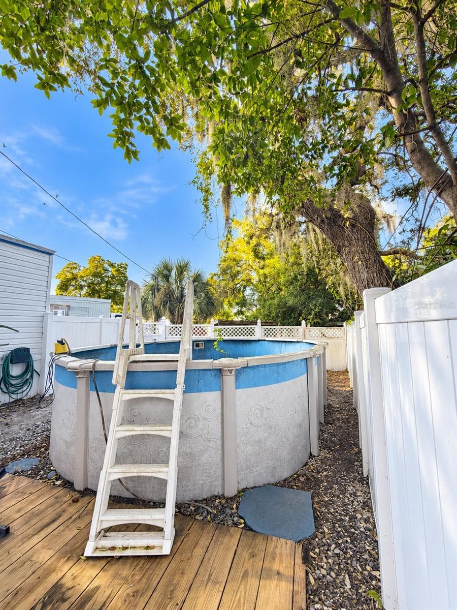 Manufactured Home at 1301 LIVE OAK PKWY, TARPON SPRINGS, photo 19 of 20