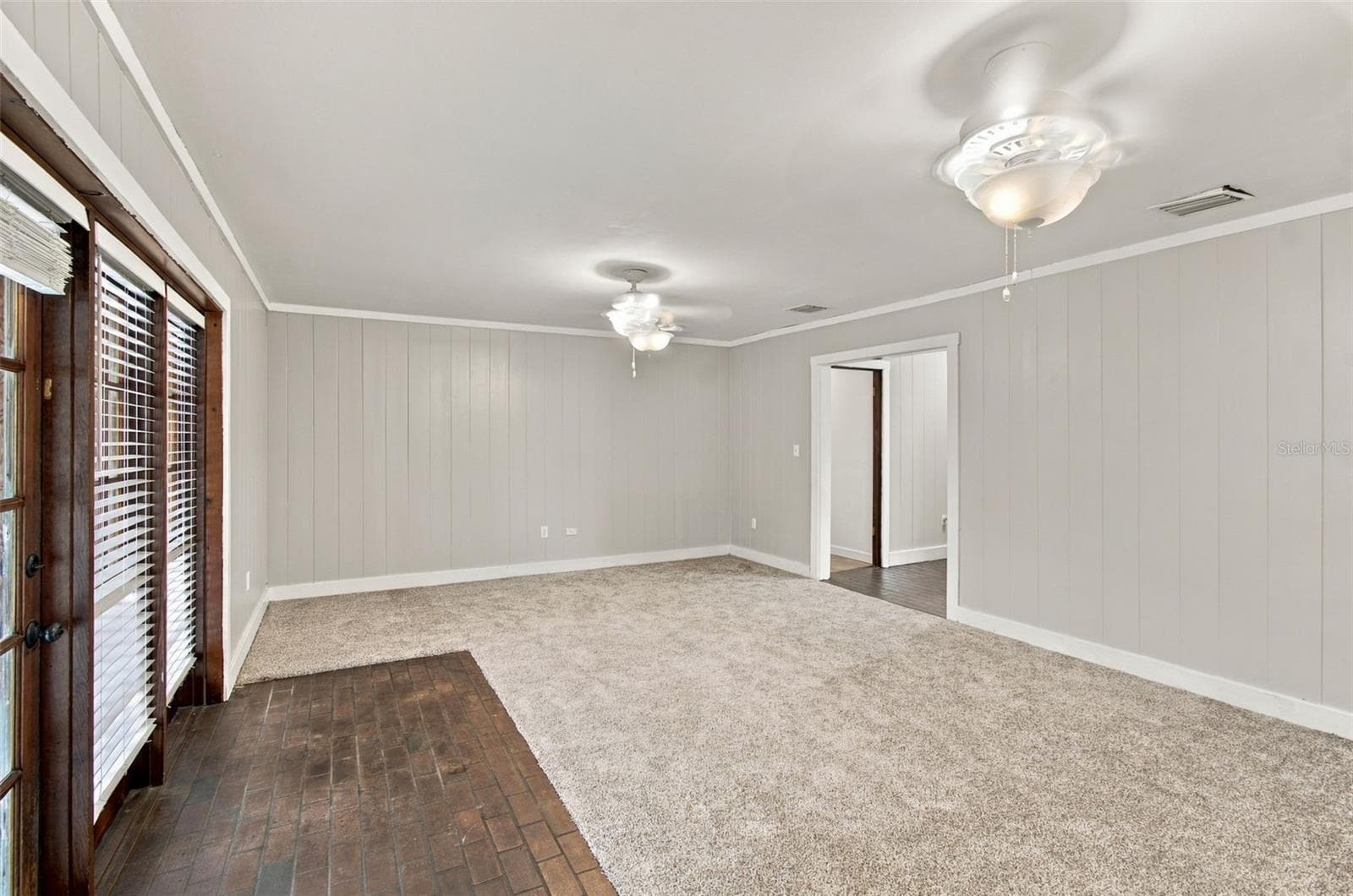 Single Family Residence at 105 ASHBROOK DR, BRANDON, photo 31 of 93