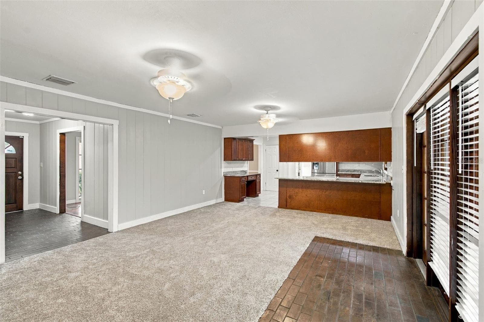 Single Family Residence at 105 ASHBROOK DR, BRANDON, photo 33 of 93