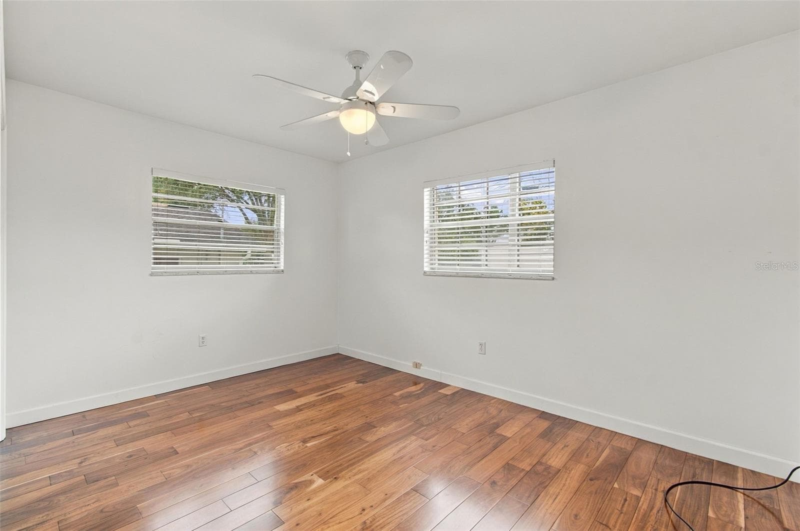 Single Family Residence at 105 ASHBROOK DR, BRANDON, photo 49 of 93