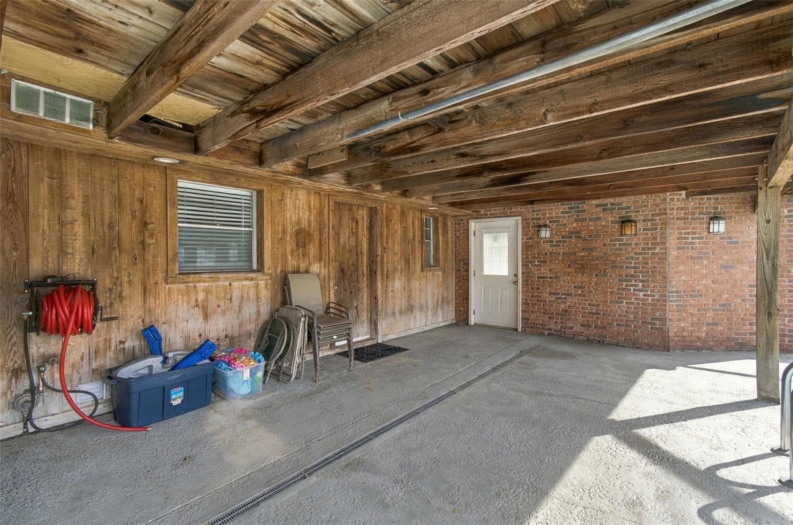 Single Family Residence at 105 ASHBROOK DR, BRANDON, photo 55 of 93
