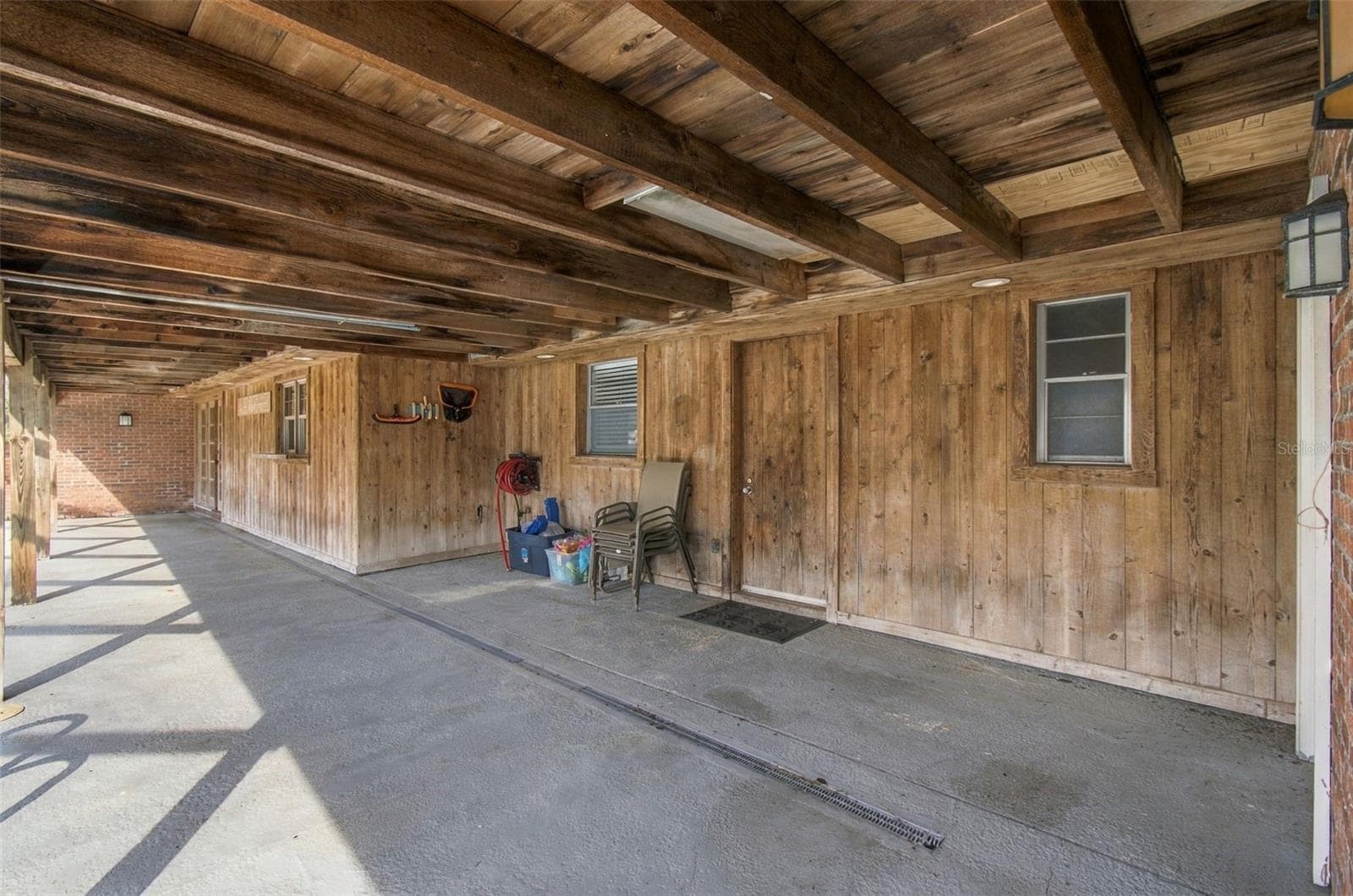 Single Family Residence at 105 ASHBROOK DR, BRANDON, photo 56 of 93
