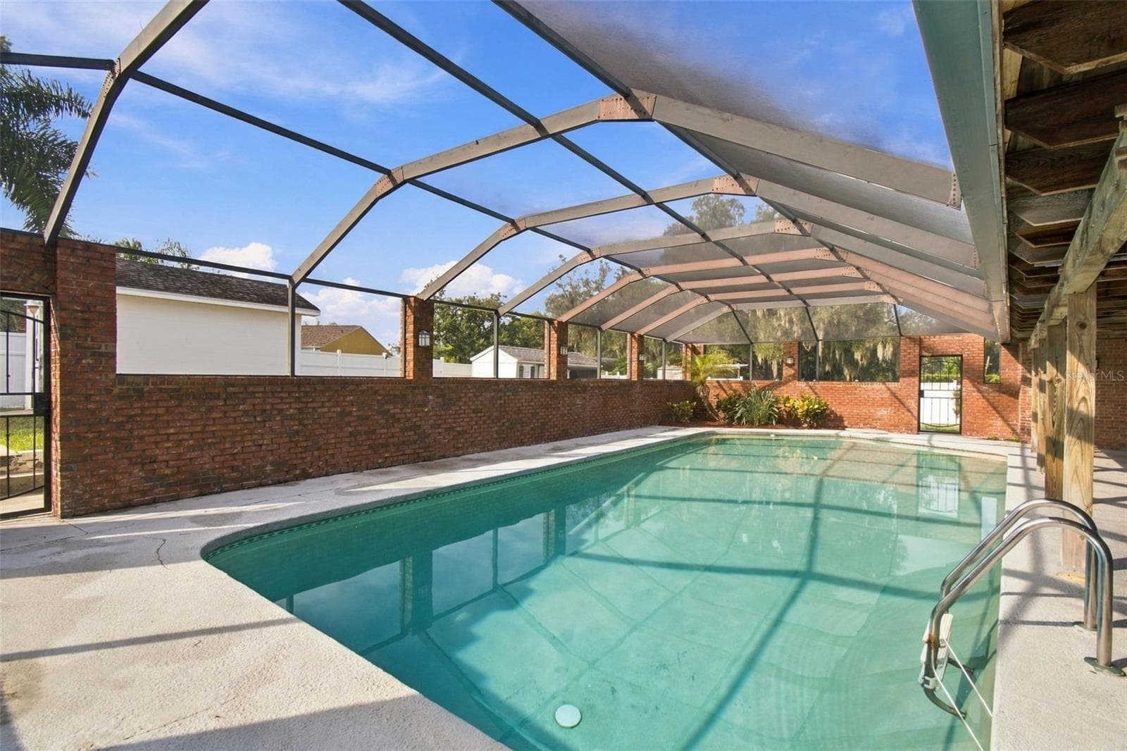 Single Family Residence at 105 ASHBROOK DR, BRANDON, photo 61 of 93