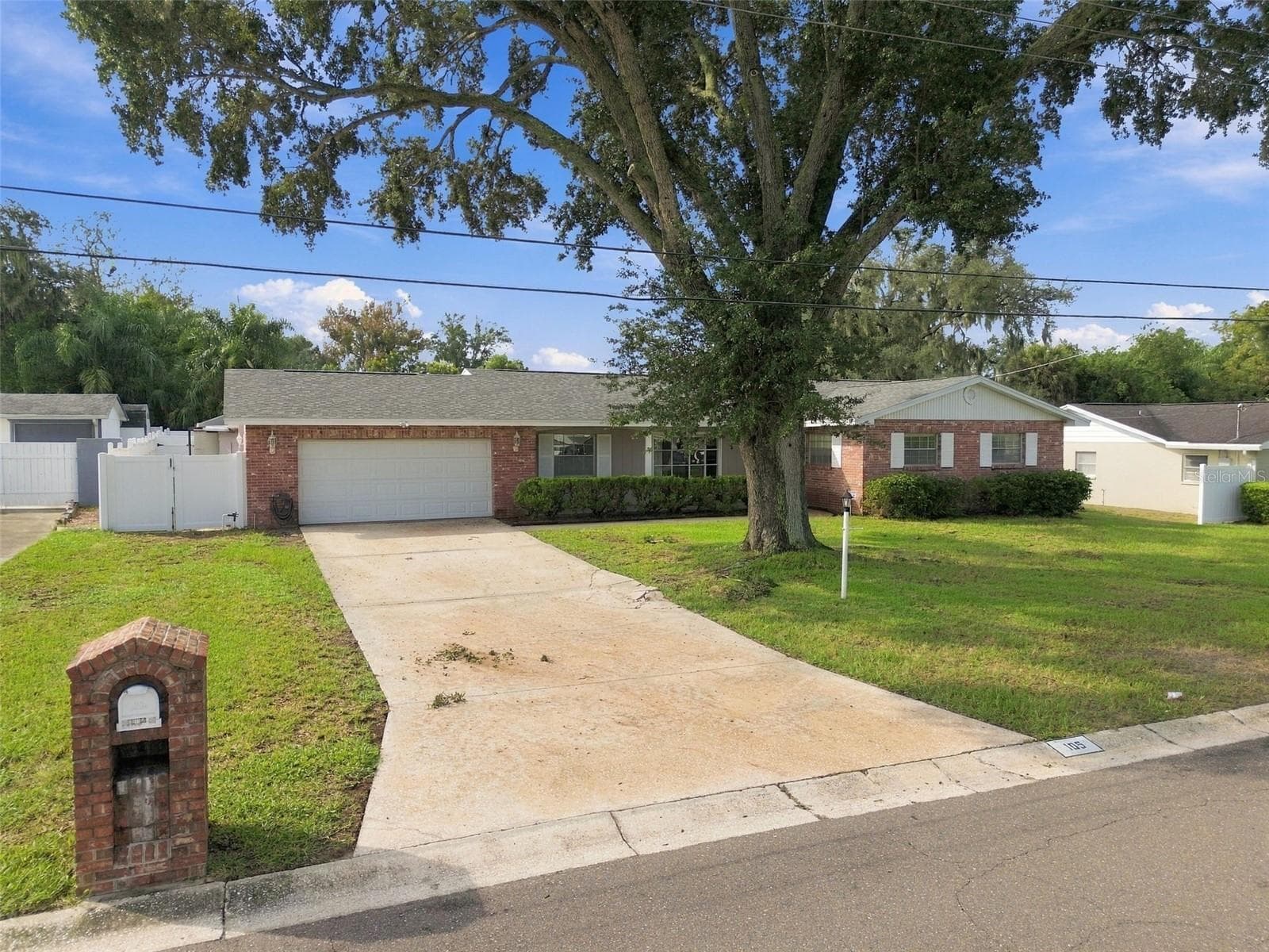 Single Family Residence at 105 ASHBROOK DR, BRANDON, photo 71 of 93