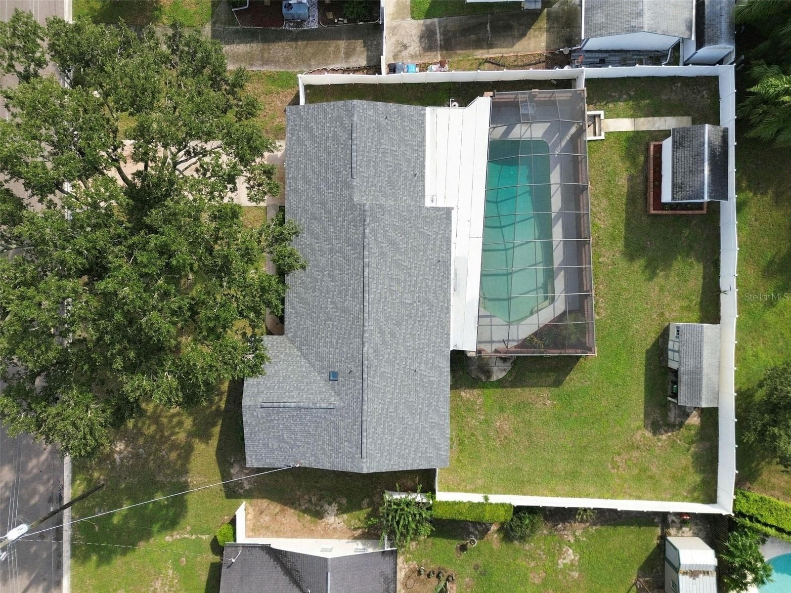 Single Family Residence at 105 ASHBROOK DR, BRANDON, photo 83 of 93