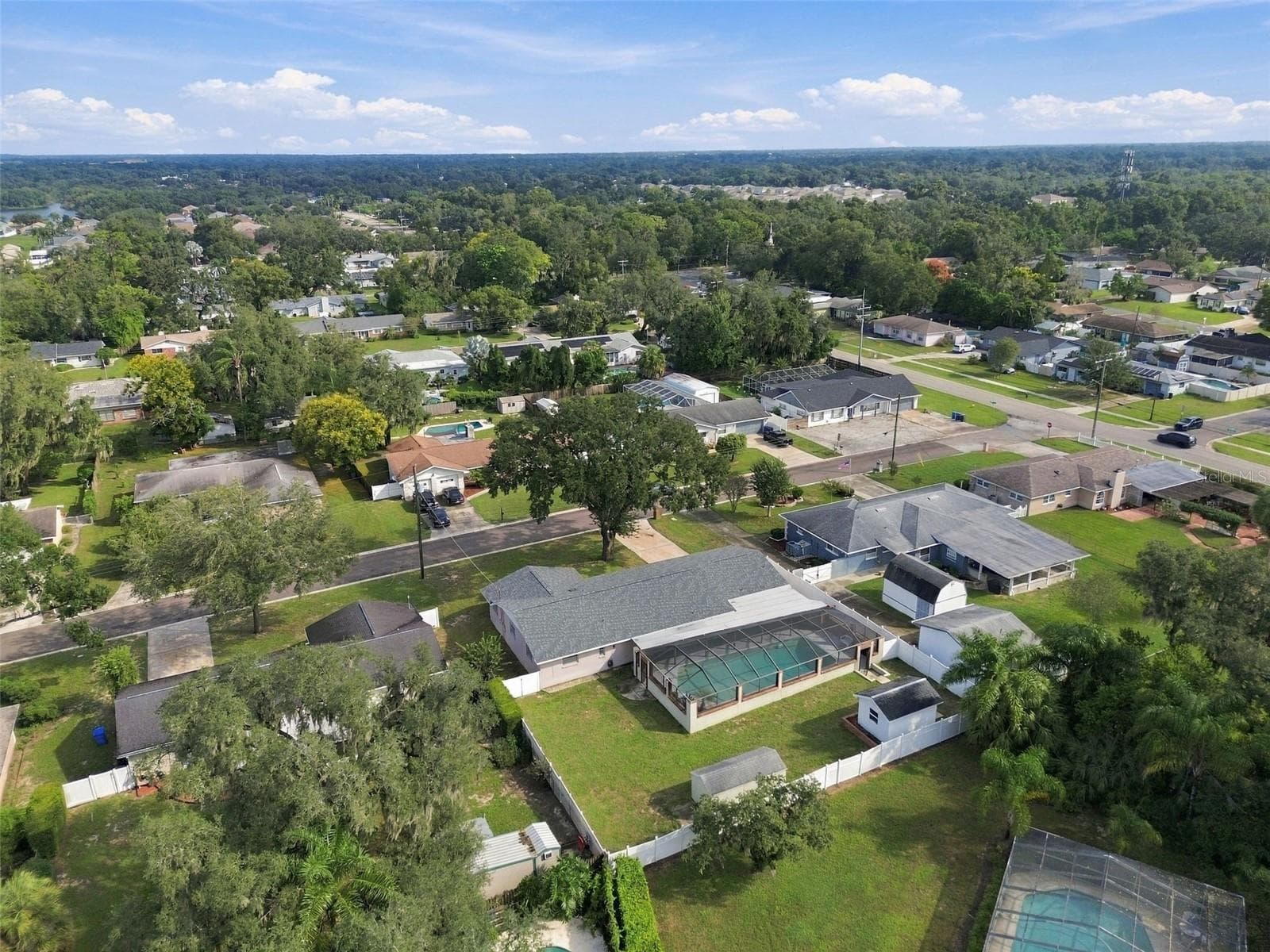 Single Family Residence at 105 ASHBROOK DR, BRANDON, photo 85 of 93