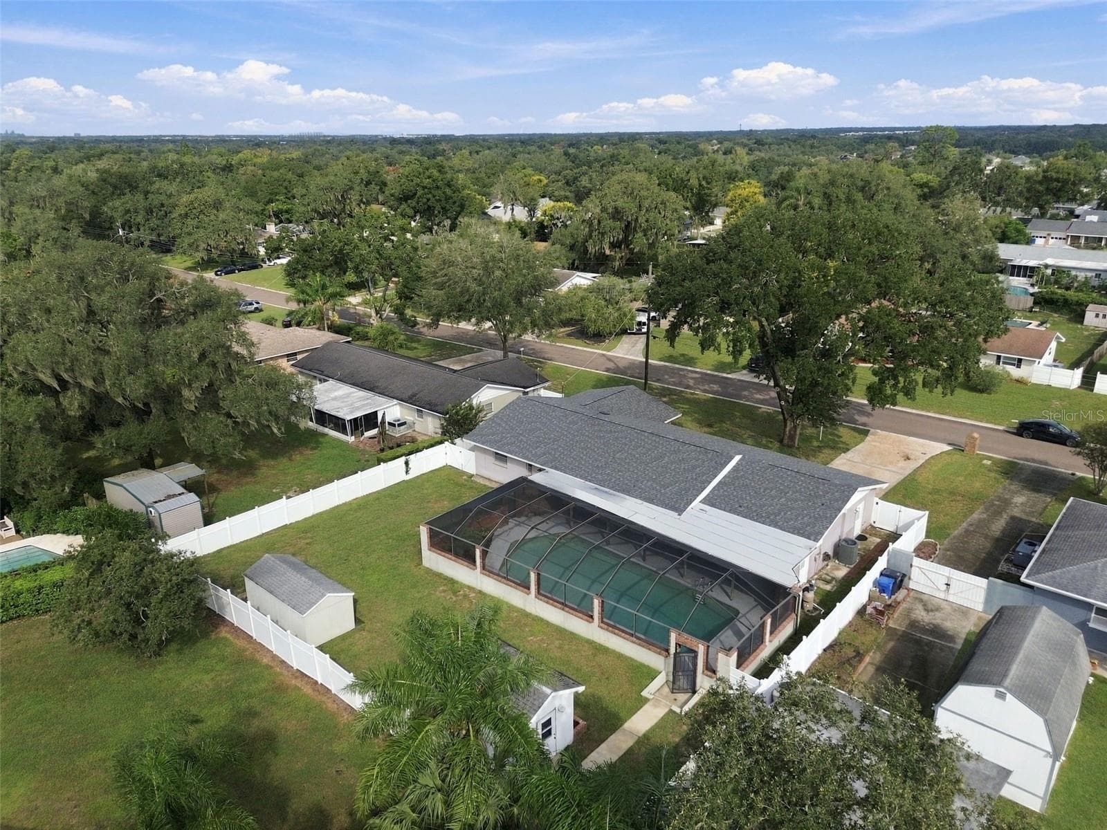 Single Family Residence at 105 ASHBROOK DR, BRANDON, photo 88 of 93