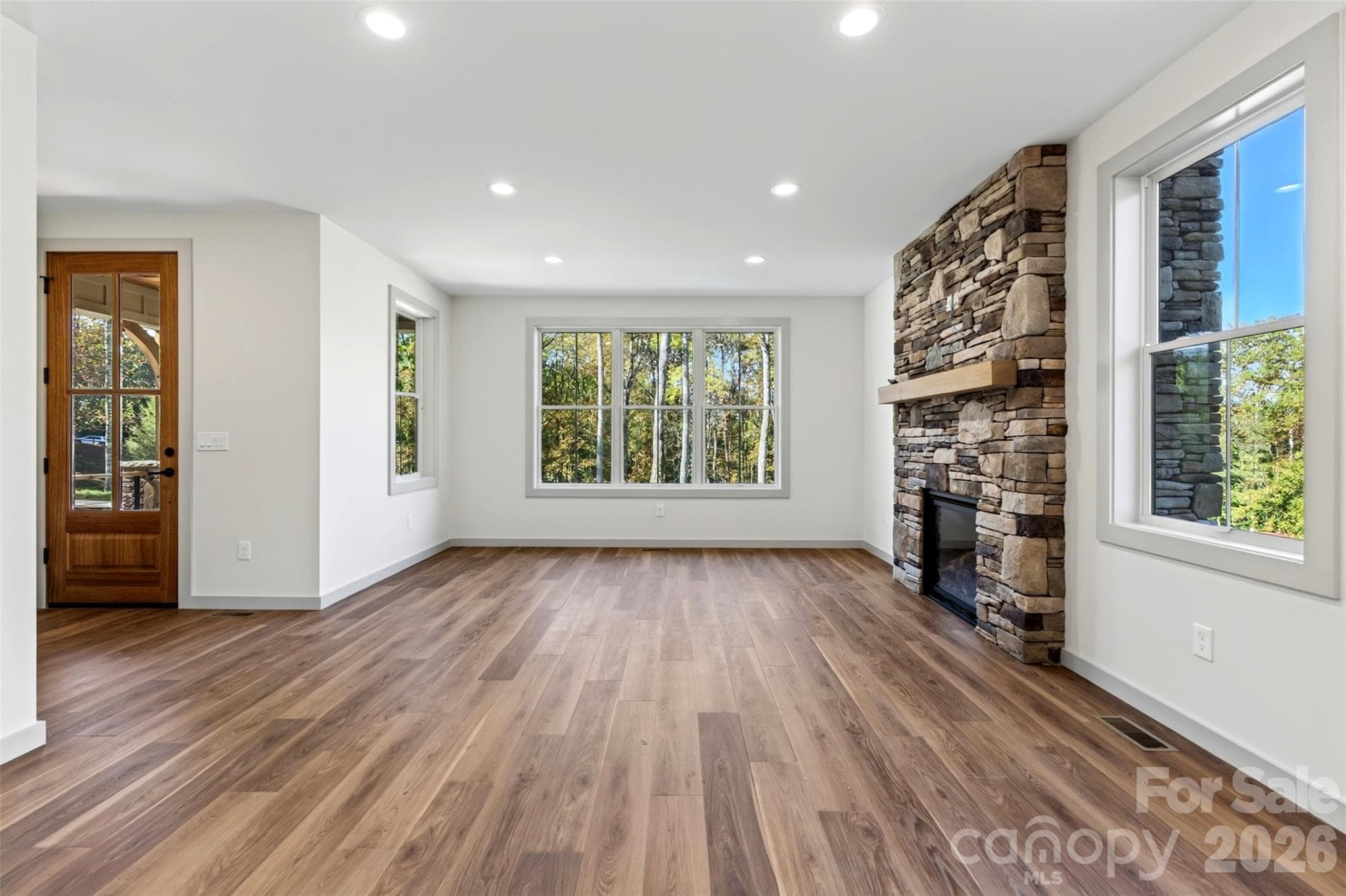 Living-Dining - 100 Bear Tree Cove, Canton