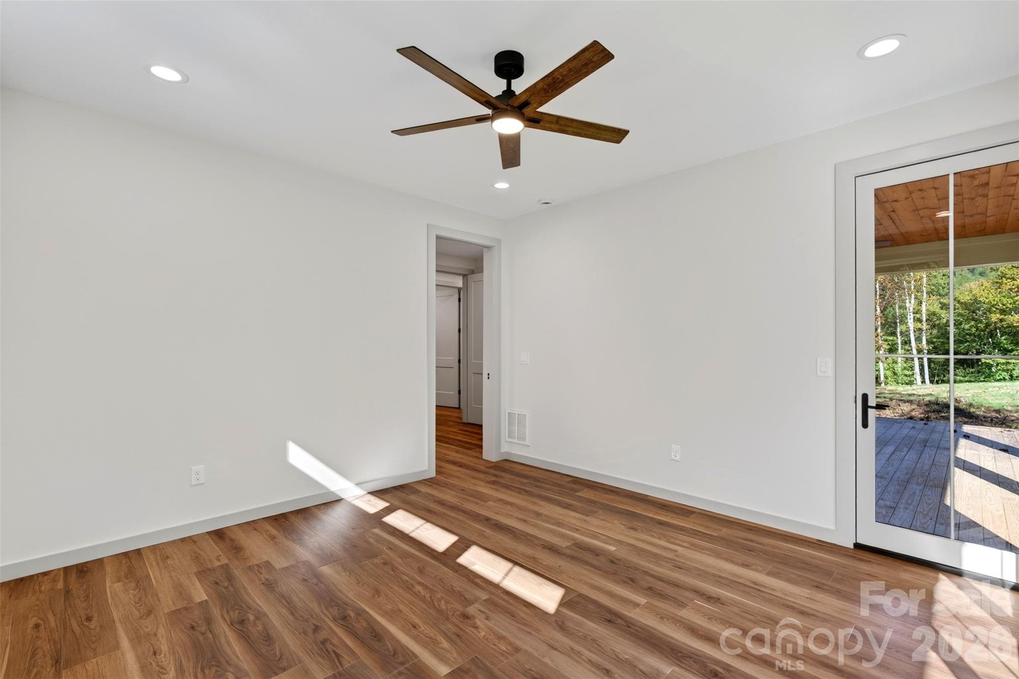 Primary Bedroom - 100 Bear Tree Cove, Canton