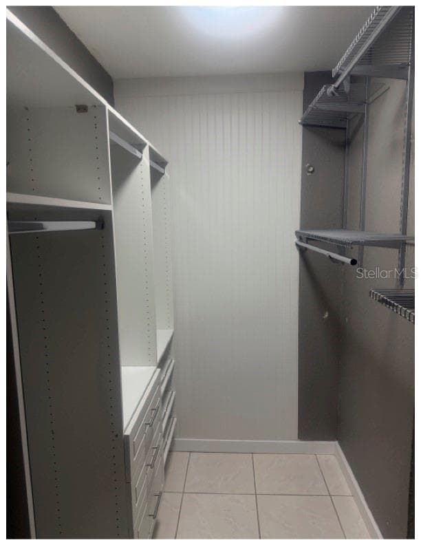 Fully renovated master closet - 1318 LOUISIANA ST, PLANT CITY