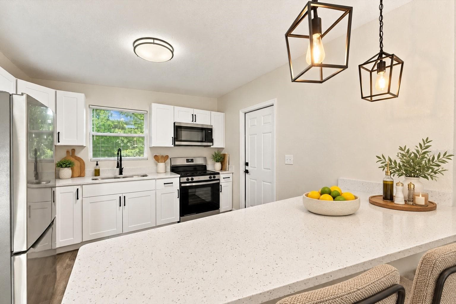 Single Family Residence at 240 WESTWOOD AVE, WINTER HAVEN, photo 19 of 64