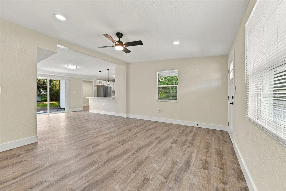 Single Family Residence at 240 WESTWOOD AVE, WINTER HAVEN, photo 43 of 64