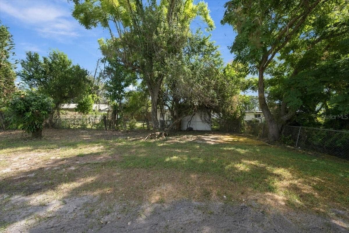 Single Family Residence at 240 WESTWOOD AVE, WINTER HAVEN, photo 45 of 64