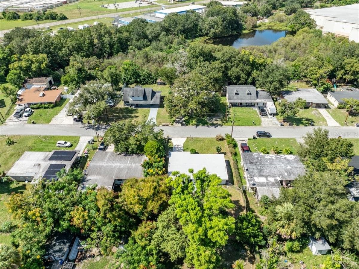 Single Family Residence at 240 WESTWOOD AVE, WINTER HAVEN, photo 59 of 64