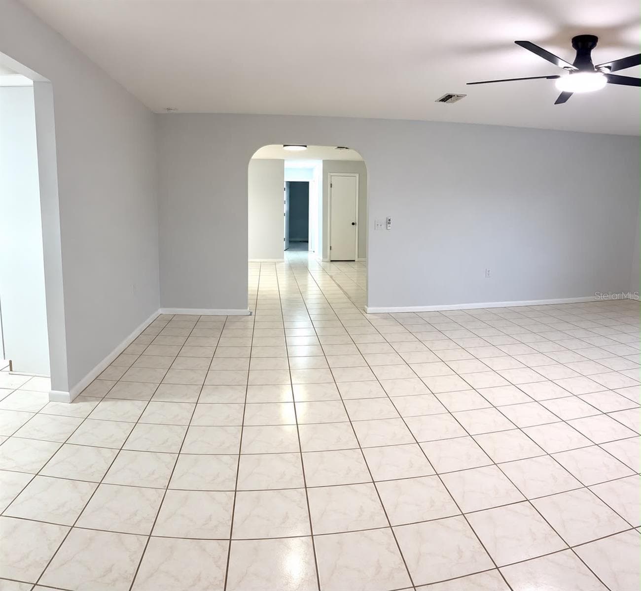Single Family Residence at 235 S LEE ST, BEVERLY HILLS, photo 20 of 57
