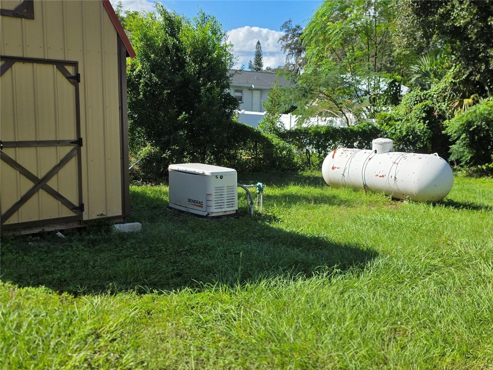 Single Family Residence at 3708 E YUKON ST, TAMPA, photo 5 of 8