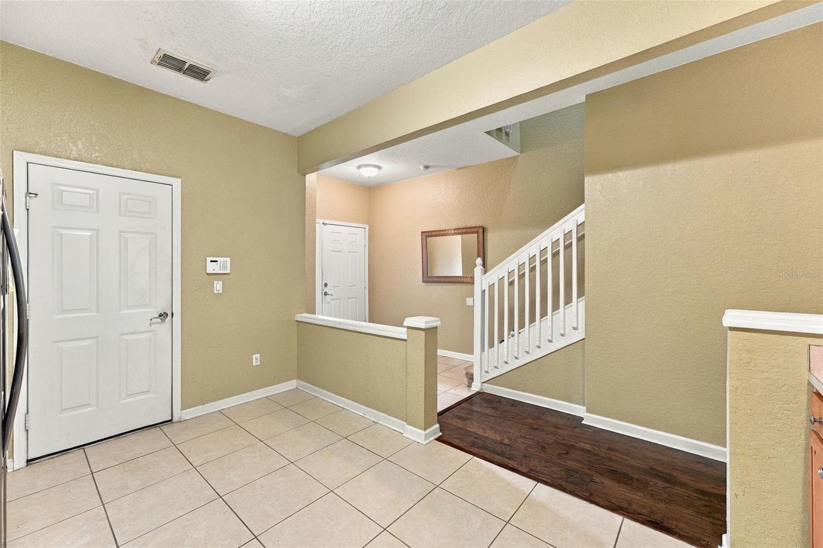 Townhouse at 2521 STOCKTON DR, SANFORD, photo 7 of 36