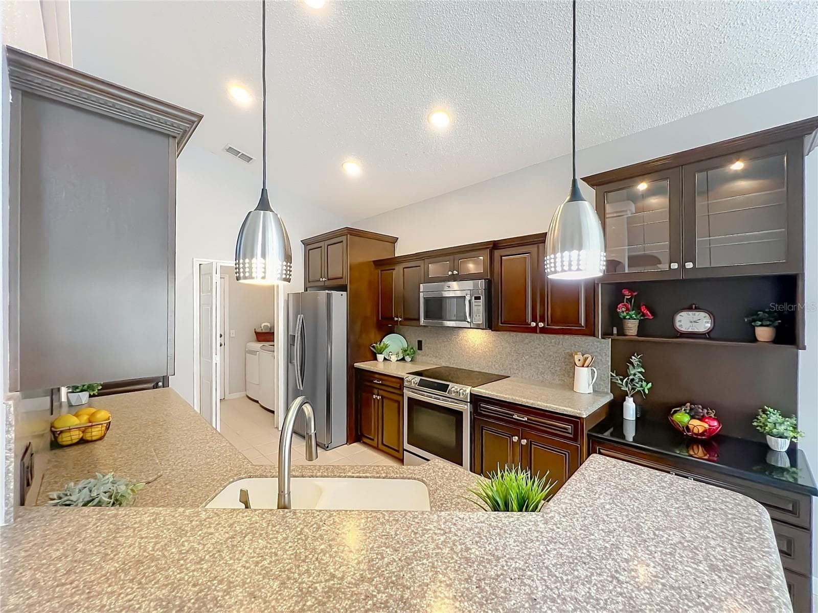 Single Family Residence at 1519 WOODSGLEN DR, WINTER SPRINGS, photo 11 of 49