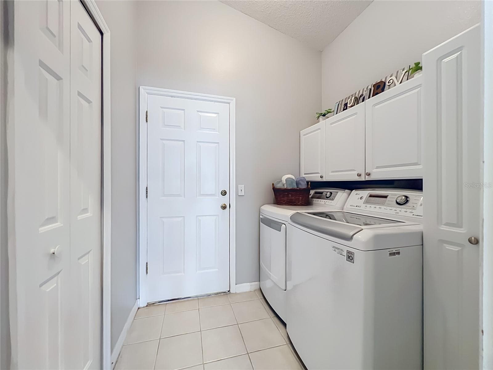 Single Family Residence at 1519 WOODSGLEN DR, WINTER SPRINGS, photo 30 of 49