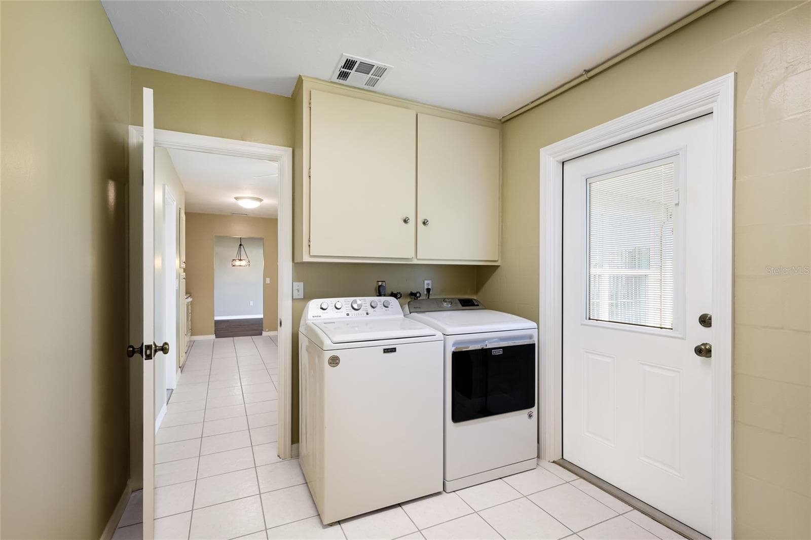 Single Family Residence at GULF GATE, SARASOTA, photo 29 of 41