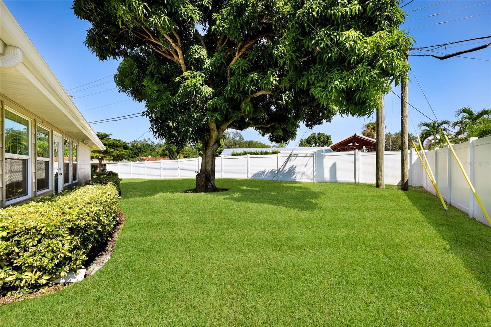 Single Family Residence at GULF GATE, SARASOTA, photo 30 of 41