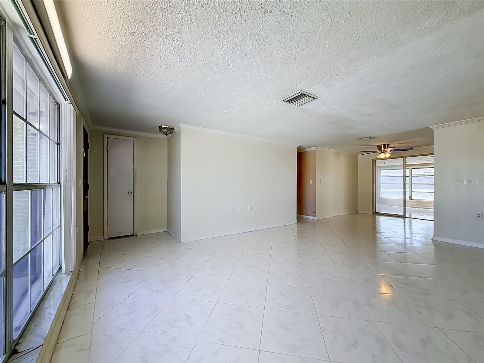Single Family Residence at 1153 CHANCELLOR DR, HOLIDAY, photo 16 of 80