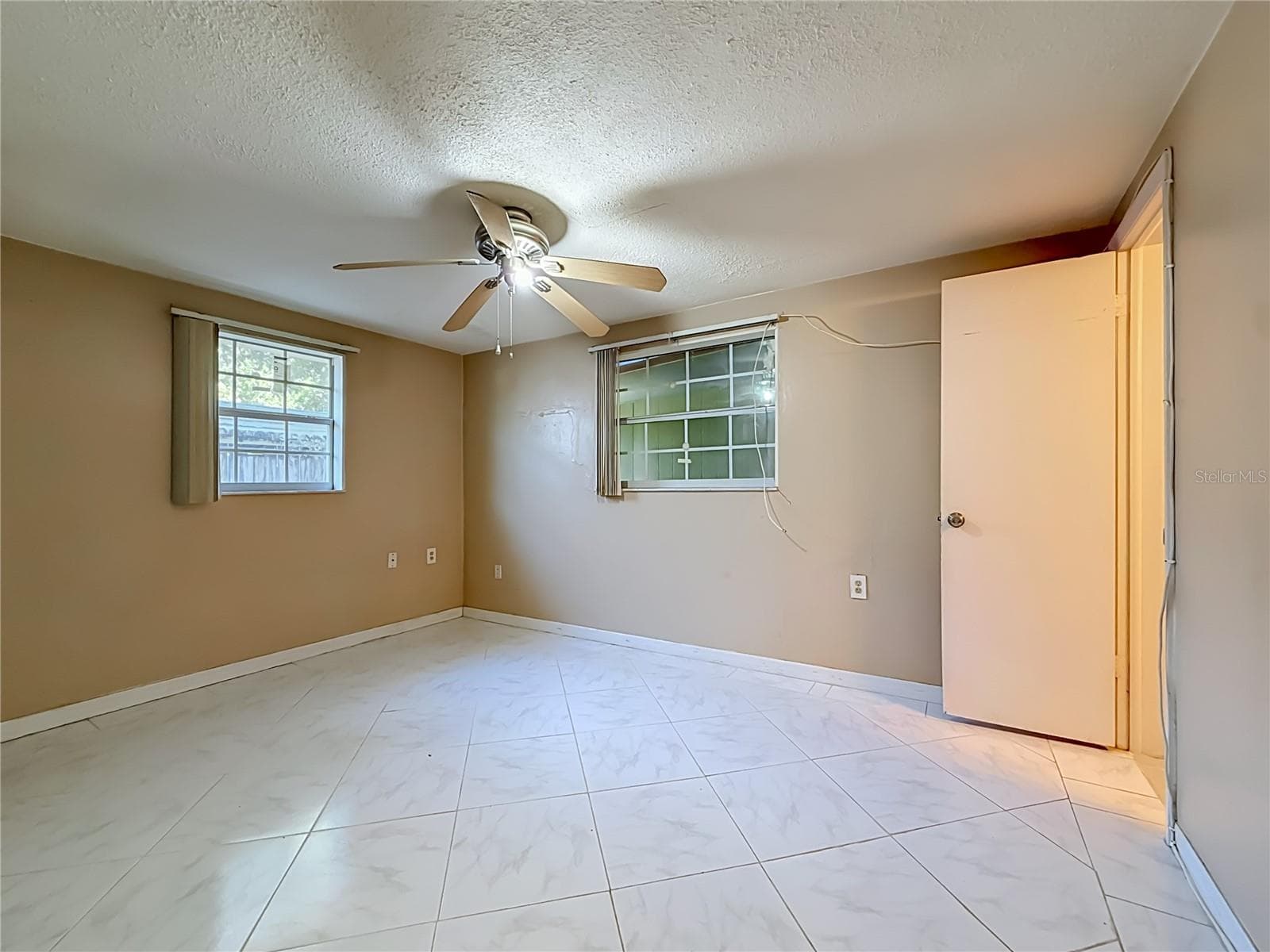 Single Family Residence at 1153 CHANCELLOR DR, HOLIDAY, photo 36 of 80