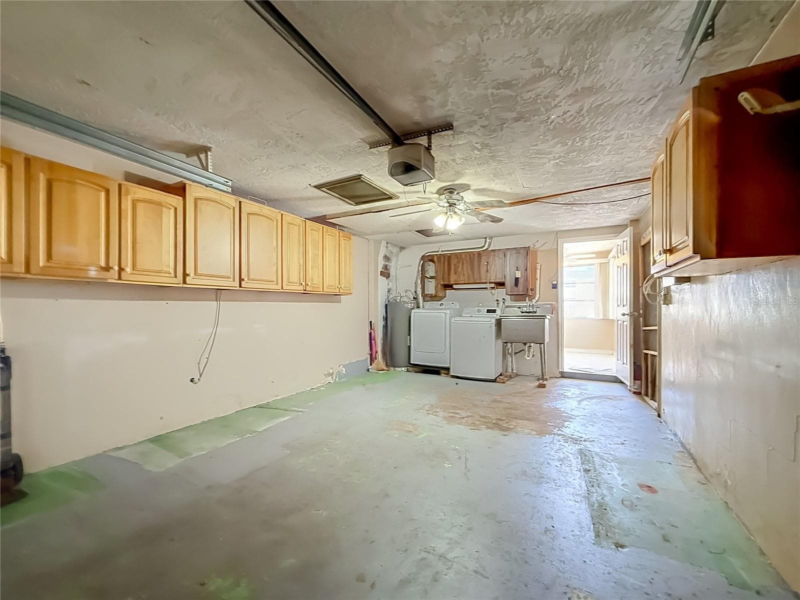 Single Family Residence at 1153 CHANCELLOR DR, HOLIDAY, photo 46 of 80