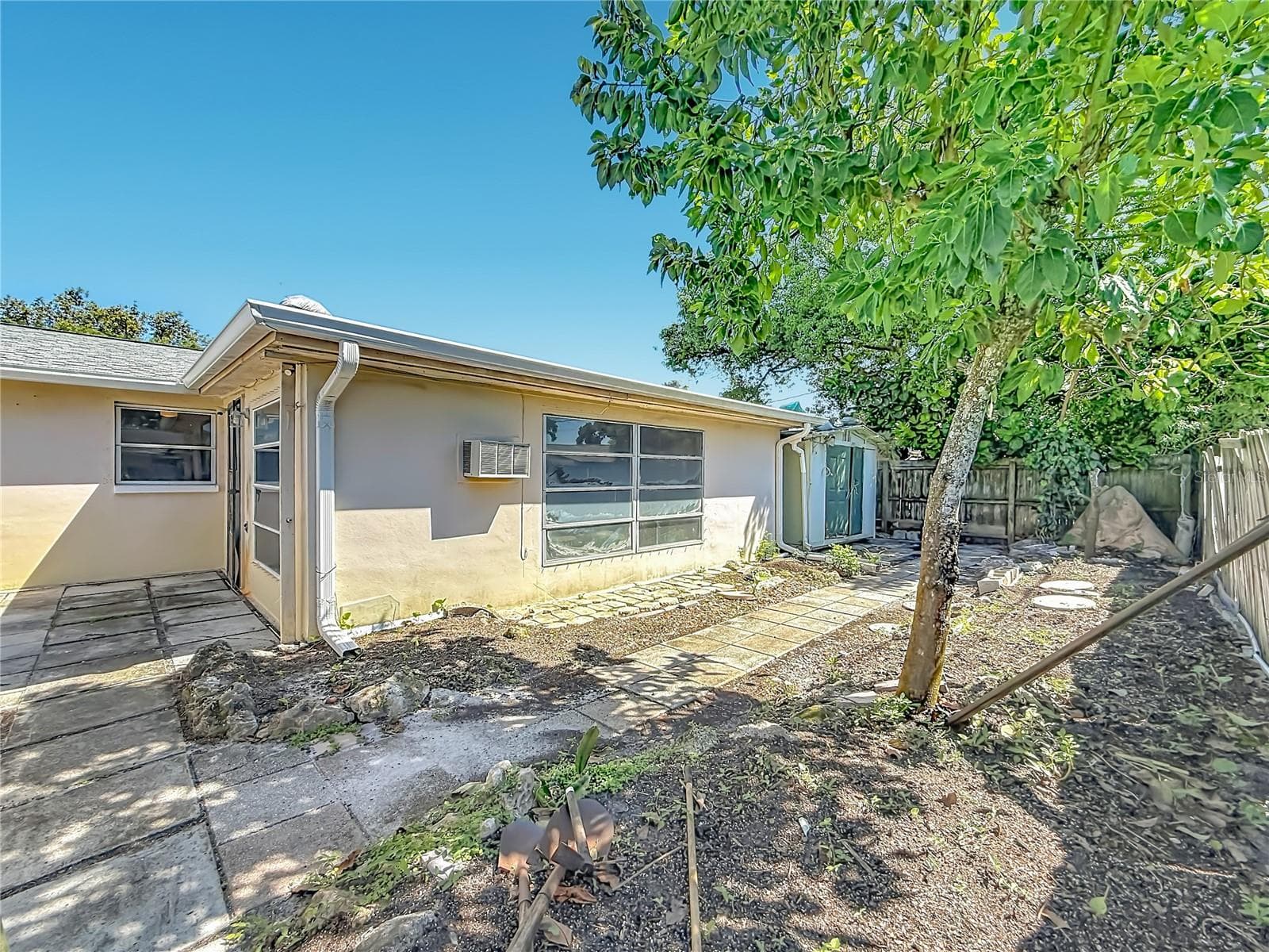 Single Family Residence at 1153 CHANCELLOR DR, HOLIDAY, photo 55 of 80