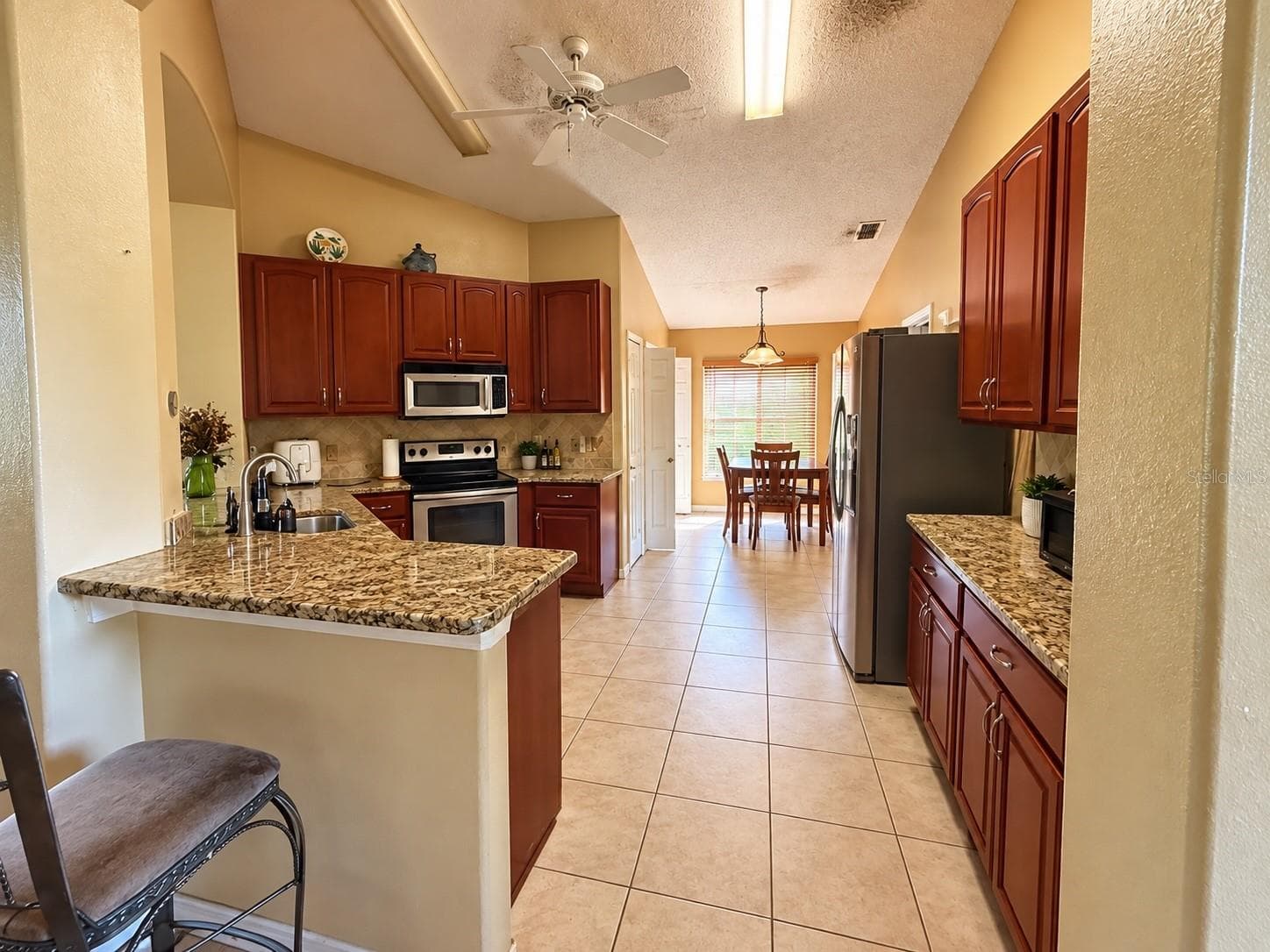 Kitchen - 4135 CORALBROOKE GRV, ORLANDO