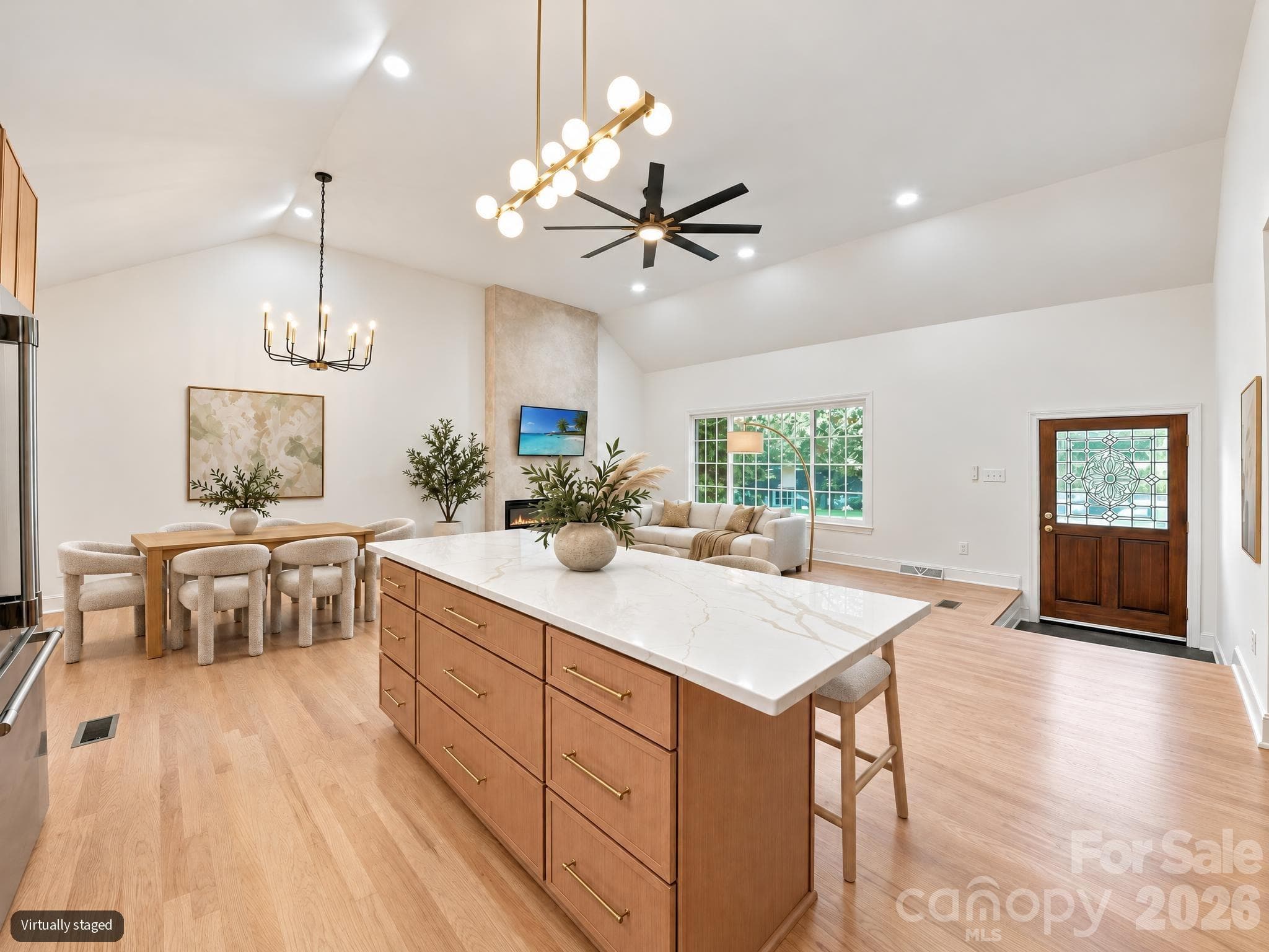 Single Family Residence at 7527 Gayle Avenue, Charlotte, photo 14 of 53