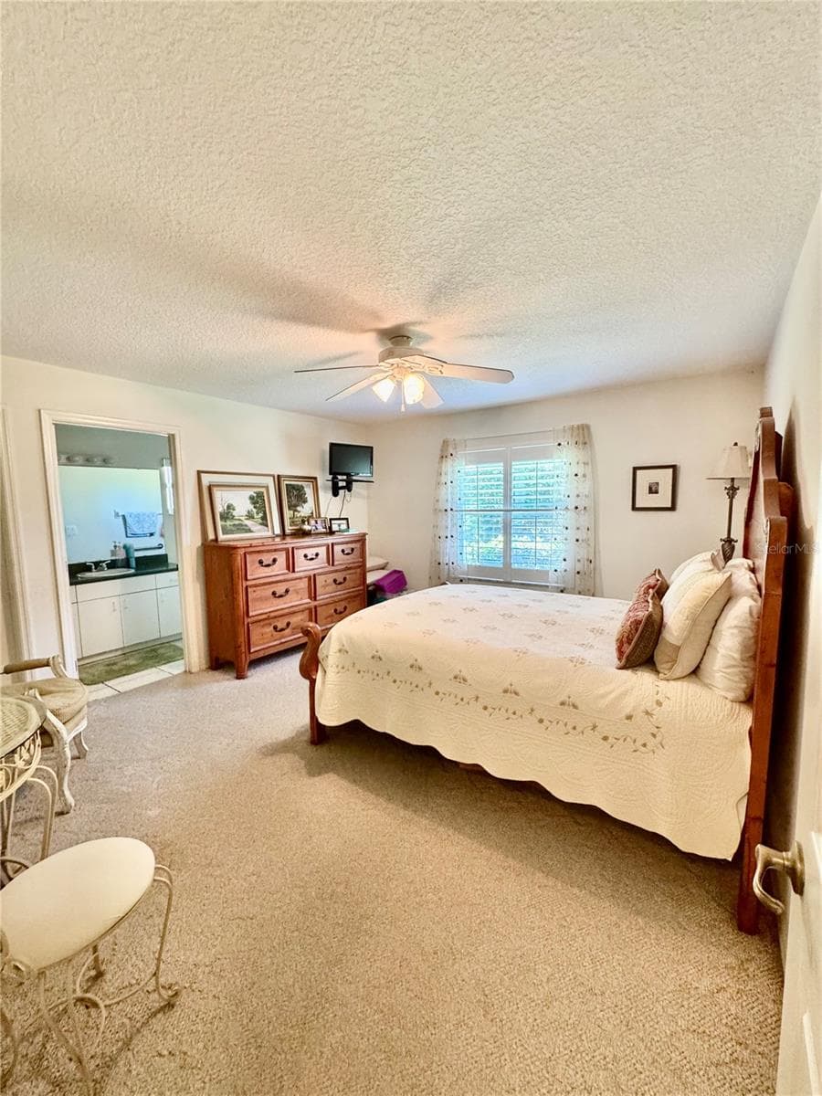 Single Family Residence at 3 FELWOOD LN, PALM COAST, photo 13 of 24