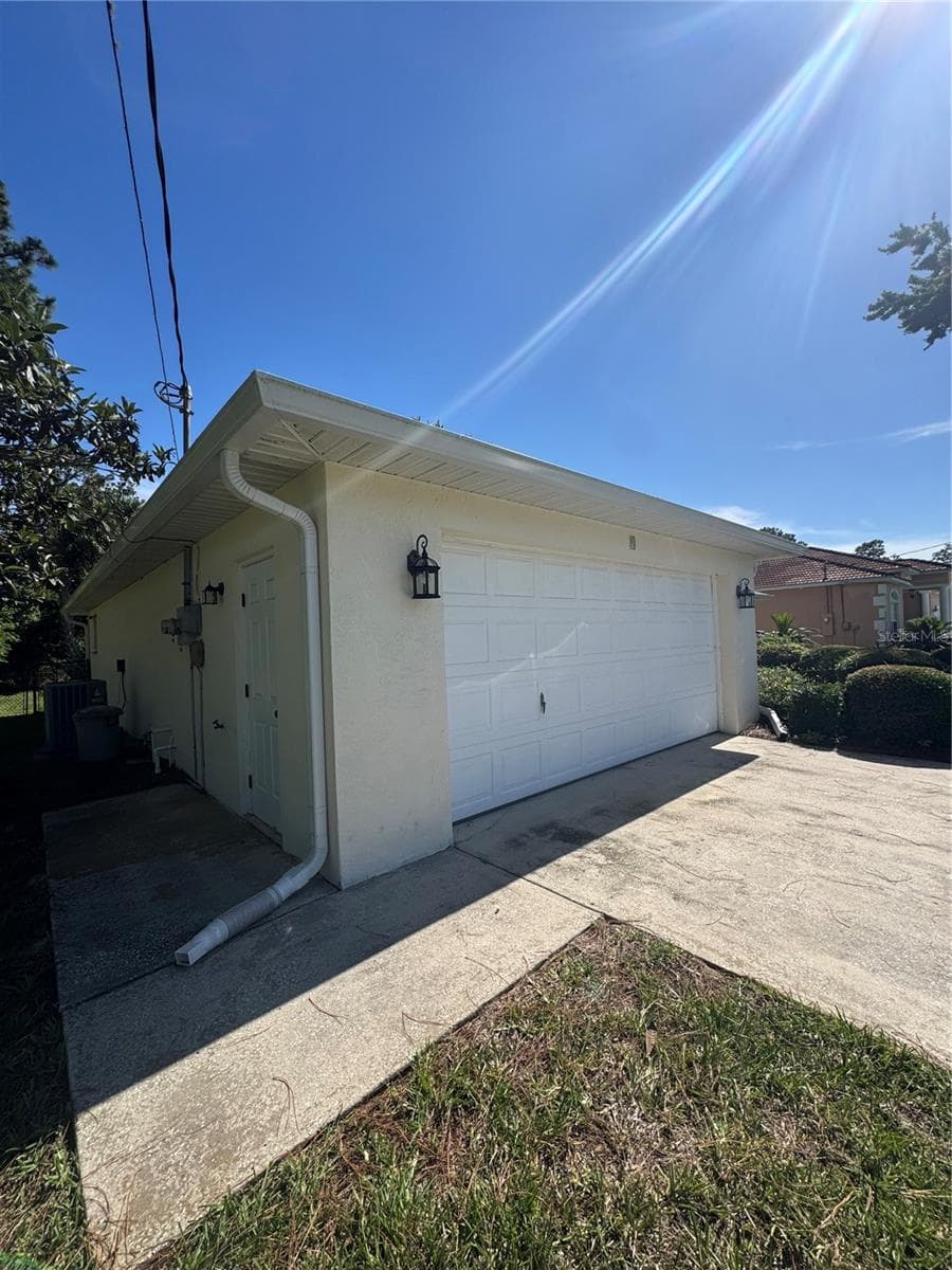 Single Family Residence at 3 FELWOOD LN, PALM COAST, photo 18 of 24