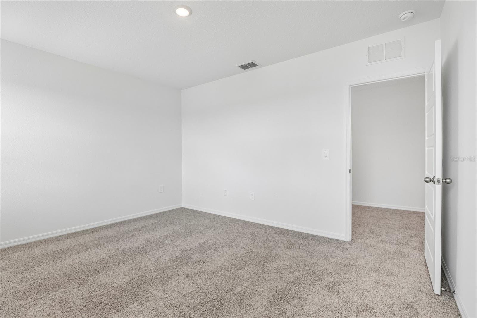 Single Family Residence at 4565 BARBERRY AVE, LAKELAND, photo 28 of 33